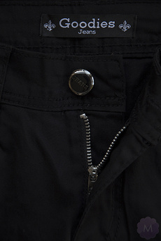 Elastyczne spodnie czarne lekko zwężane z wyższym stanem Goodies (W050)