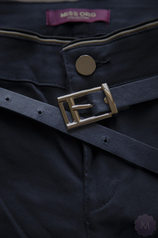 Granatowe eleganckie spodnie rurki z wyższym stanem (H82606)