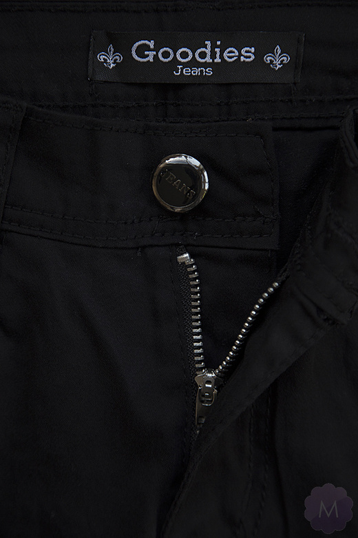 Elastyczne spodnie czarne lekko zwężane z wyższym stanem Goodies (W050)
